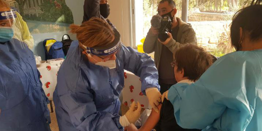 Ολοκληρώθηκαν οι εμβολιασμοί σε τρεις οίκους ευγηρίας στην Πάφο